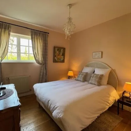 Large House With Garden Vakantiehuis Tourgeville