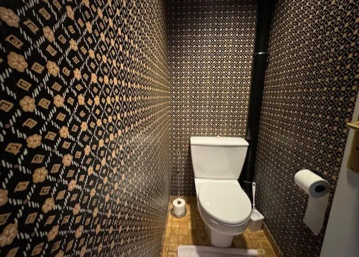 Large House With Garden Vakantiehuis